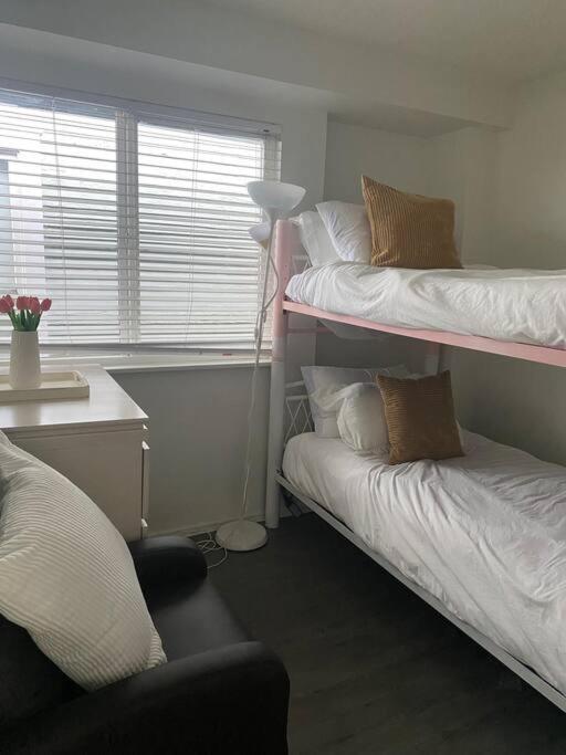 Holiday home 4 Bedroom Upper Level Kits Vancouver