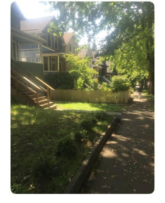 4 Bedroom Upper Level Kits *