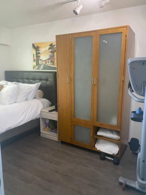 Holiday home 4 Bedroom Upper Level Kits *