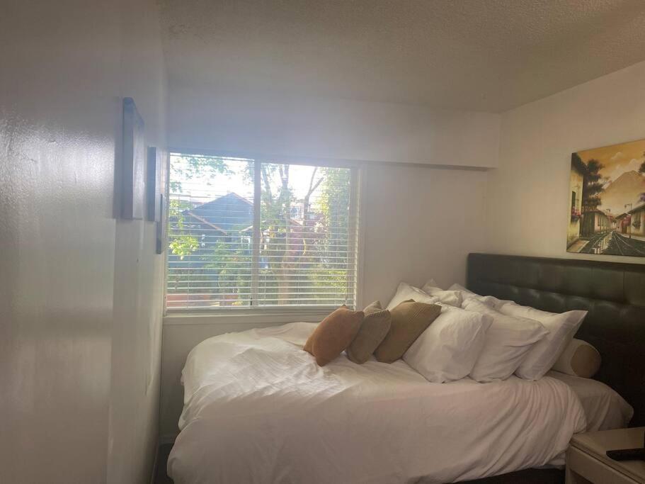 4 Bedroom Upper Level Kits *
