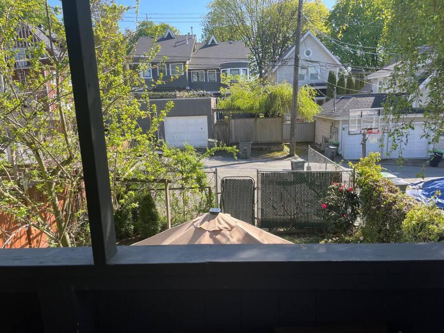 4 Bedroom Upper Level Kits *